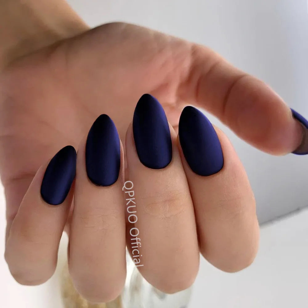 Matte Black Press On Fake Nails-3