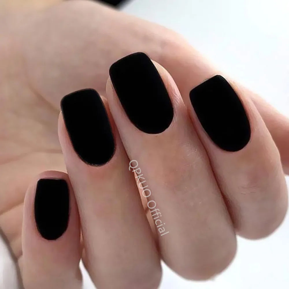 Matte Black Press On Fake Nails-12